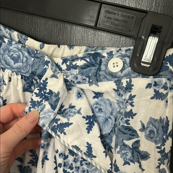 Vintage Lucia Blue and White Pleated Midi Skirt for Casual Wear - Picture 3 of 5